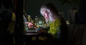 Touchscreen MacBook Pro Unveiled With OLED Display