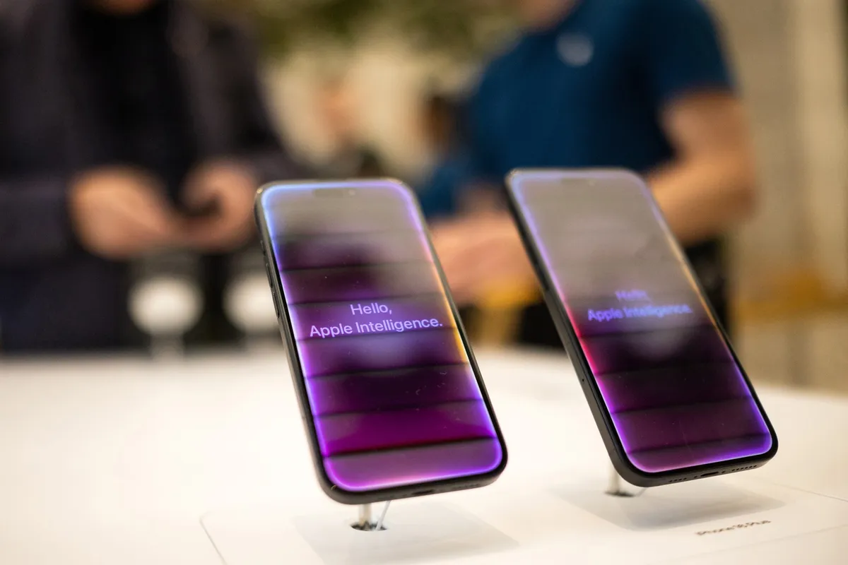 Apple China AI rollout in iOS 27.3 powered by Alibaba Qwen models